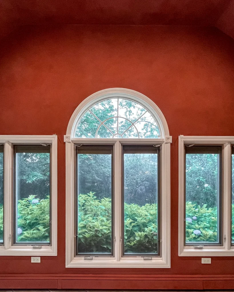 Limewash dining room walls and ceiling of a Long Island home